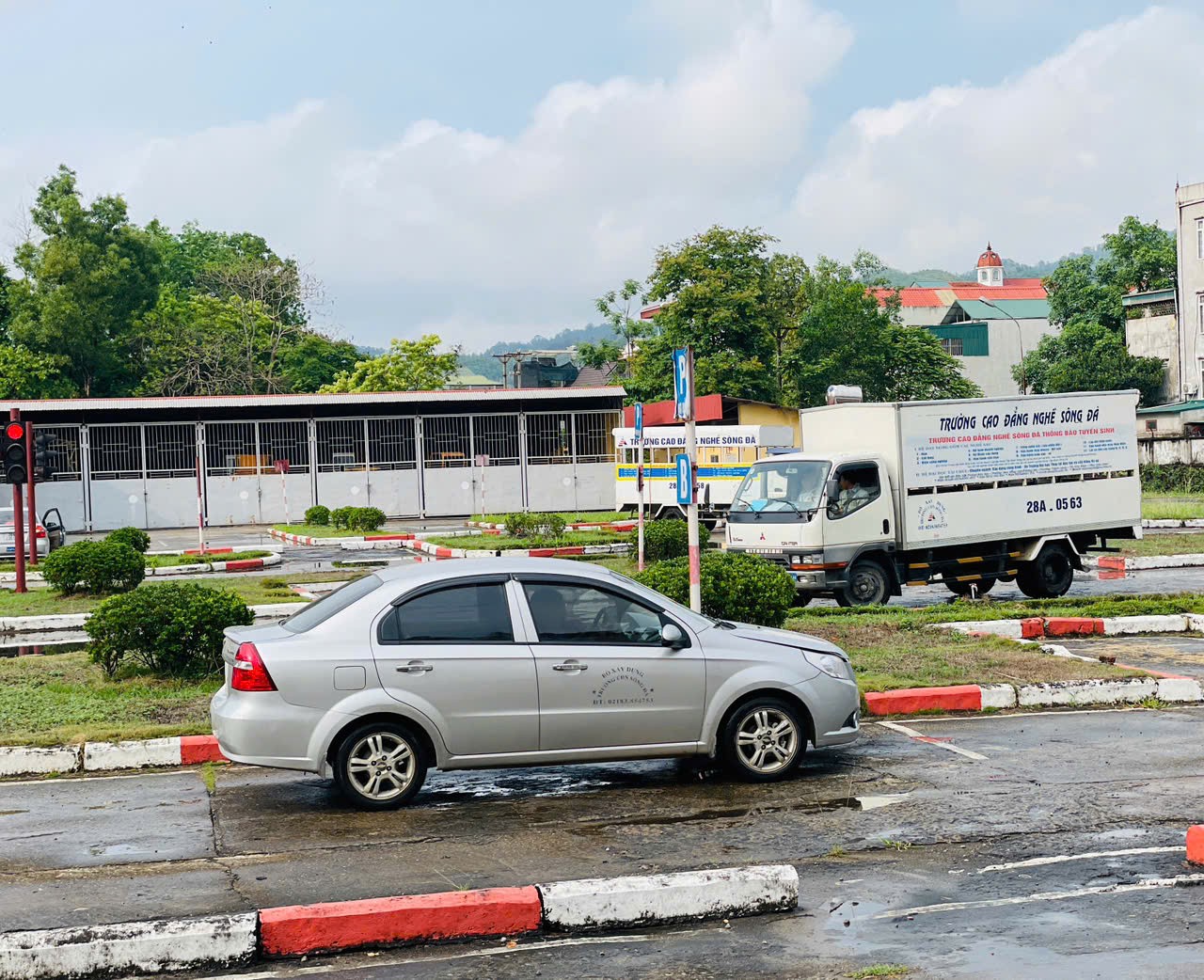 Thông báo khai giảng các lớp lái xe ô tô năm 2025
