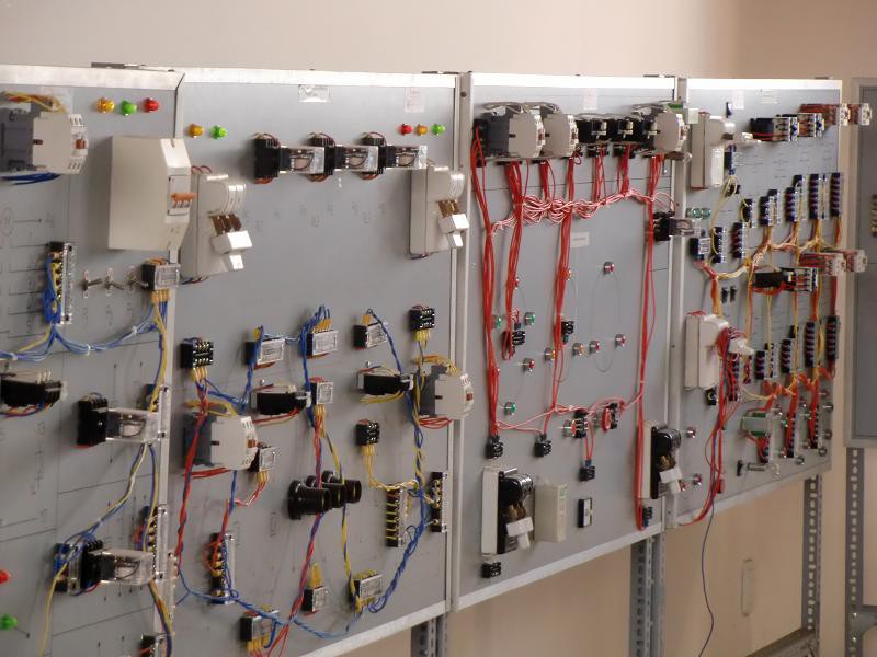 Video giới thiệu về trường HNIVC 2025