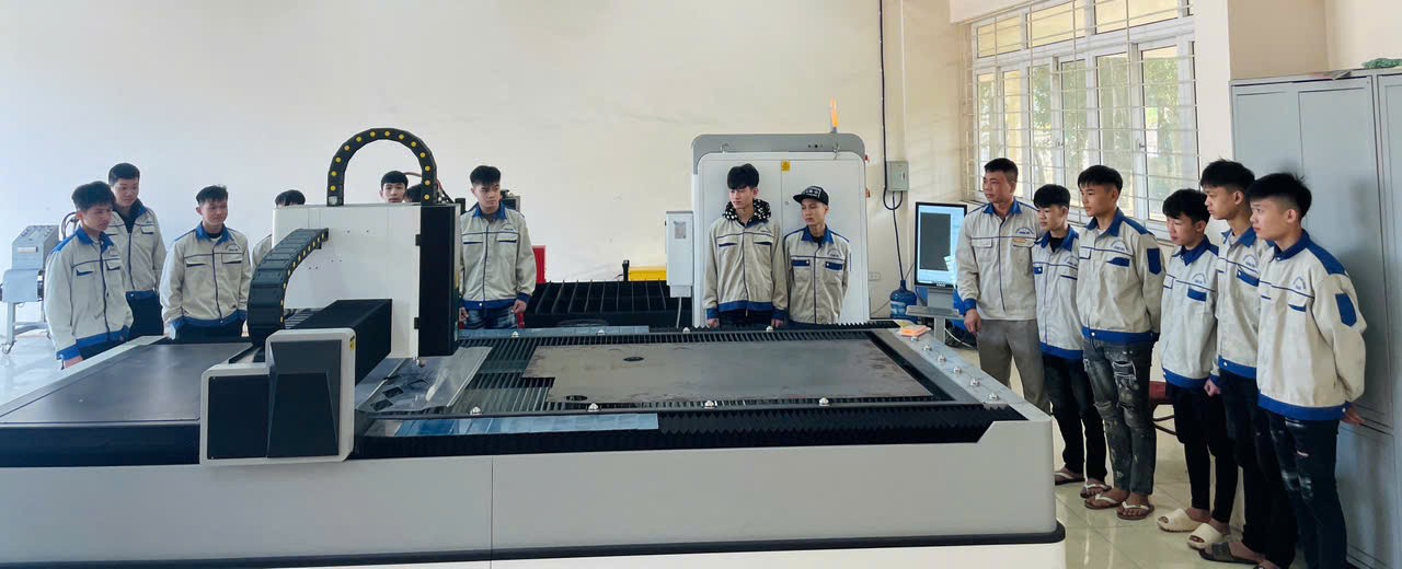 Video giới thiệu về trường HNIVC 2025