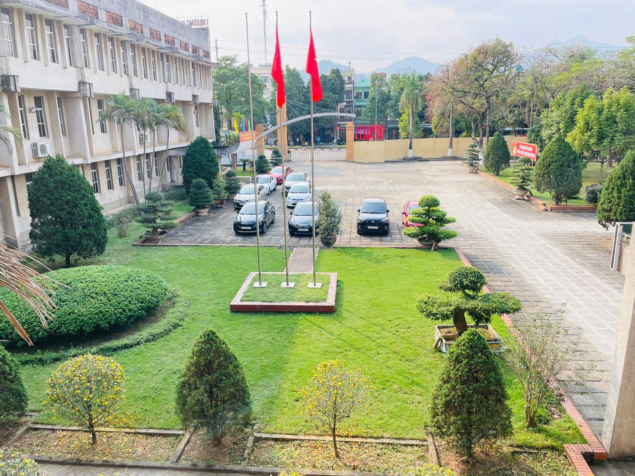 Video giới thiệu về trường HNIVC 2025