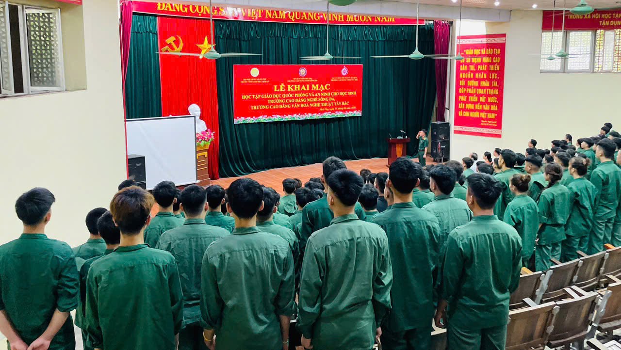 KHAI MẠC CHƯƠNG TRÌNH GIÁO DỤC QUỐC PHÒNG VÀ AN NINH CHO HỌC SINH, SINH VIÊN NĂM 2026