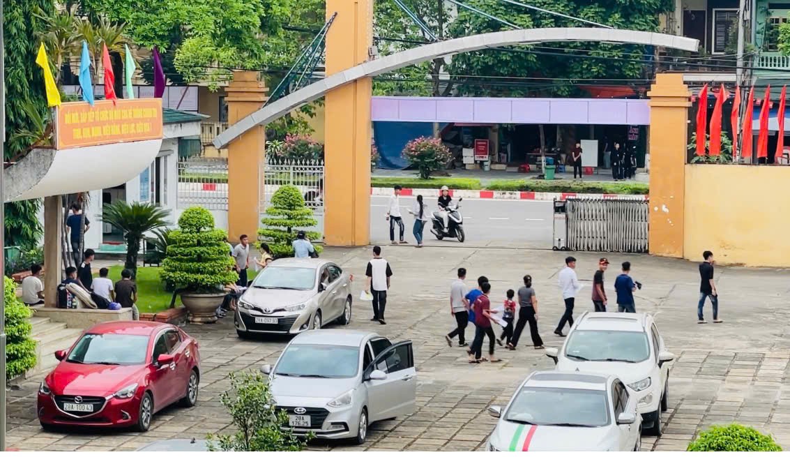 TRƯỜNG CAO ĐẲNG NGHỀ SÔNG ĐÀ NHỘN NHỊP CHÀO ĐÓN HƠN HÀNG TRĂM TÂN HỌC SINH, SINH VIÊN KHÓA 42 NHẬP HỌC